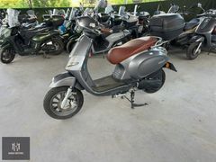 KARİA MOTORS DAN 2025 MODEL AZ KM Lİ RS6