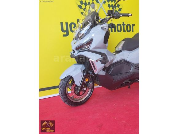 ADX 125 E5 + PLUS 2024 MODEL 12 TAKSİT ABS + TCS