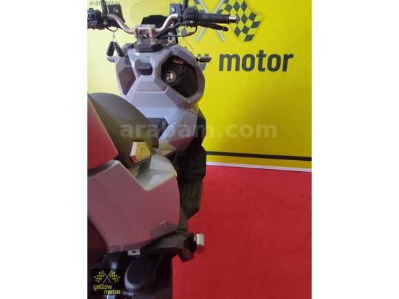 ADX 125 E5 + PLUS 2024 MODEL 12 TAKSİT ABS + TCS