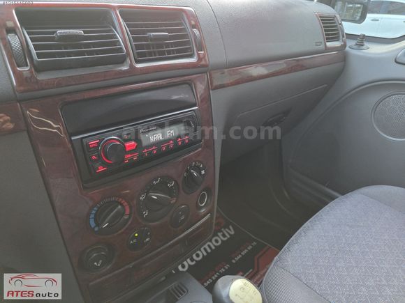 ATEŞDEN-2003-Connect 1.8 TDCİ Otomobil ruhsatlı