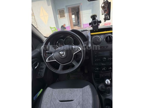 Sahibinden Dacia Duster 1.5 dCi Laureate 2017 Model  247.000 km Beyaz