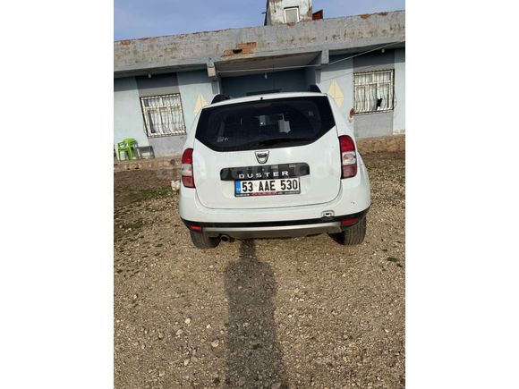 Sahibinden Dacia Duster 1.5 dCi Laureate 2017 Model  247.000 km Beyaz