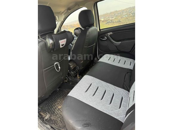 Sahibinden Dacia Duster 1.5 dCi Laureate 2017 Model  247.000 km Beyaz