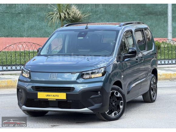URAY AUTO+HATASIZ+CAM TAVAN+OTOMATİK+2025 MODEL FIAT DOBLO PREMİ