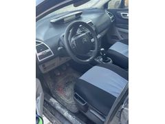 Sahibinden Citroen C4 1.6 SX 2008 Model aracımız temiz bakımları tamdır  dilediğiniz yere gösterebilirsiniz