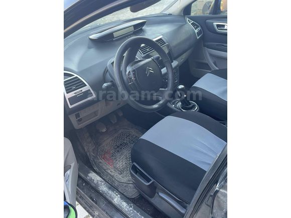 Sahibinden Citroen C4 1.6 SX 2008 Model aracımız temiz bakımları tamdır  dilediğiniz yere gösterebilirsiniz