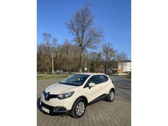 Sahibinden Renault Captur 0.9 Touch 2013 Model  145.000 km Bej