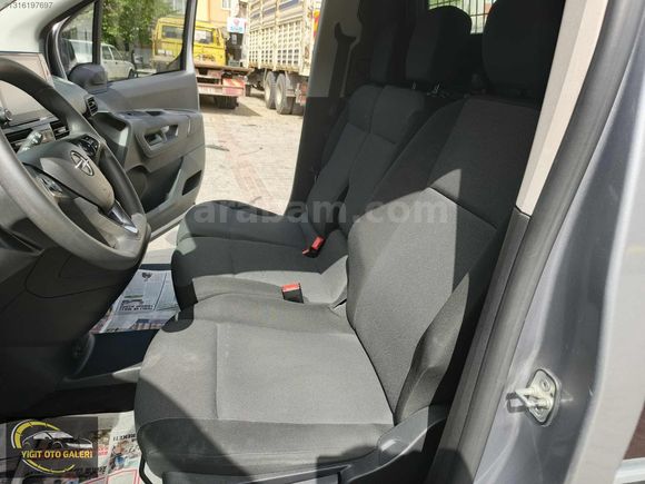 2023 OPEL COMBO ELEGANCE XL DEĞİŞENSİZ FUL PAKET