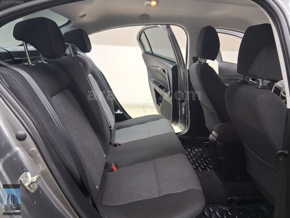 YÜCELER OTODAN 2023 FİAT EGEA 1.3 EASY HATASIZ