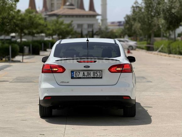 Sahibinden Ford Focus 1.6 TDCi Titanium 2015 Model 