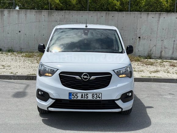CMK AUTO&&2022 COMBO EAT 8 130 HP OTOMATİK BOYASIZ FULL ORİJİNAL