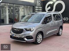 2023 OPEL COMBO 1.5 ULTİMATE DEĞİŞENSİZ BAKIMLI FIRSAT ARACI