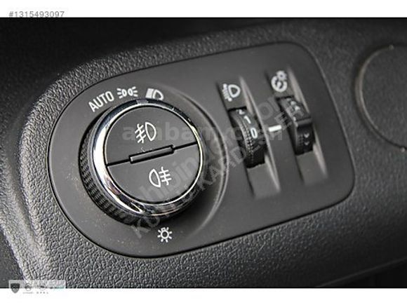 KUTLU KARDEŞLER'DEN 2022 OPEL COMBO 1.5D ULTİMATE BOYASIZ