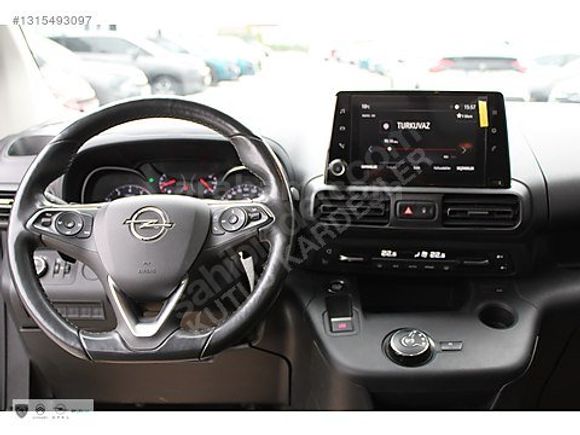 KUTLU KARDEŞLER'DEN 2022 OPEL COMBO 1.5D ULTİMATE BOYASIZ