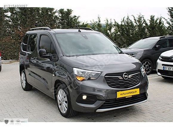 KUTLU KARDEŞLER'DEN 2022 OPEL COMBO 1.5D ULTİMATE BOYASIZ