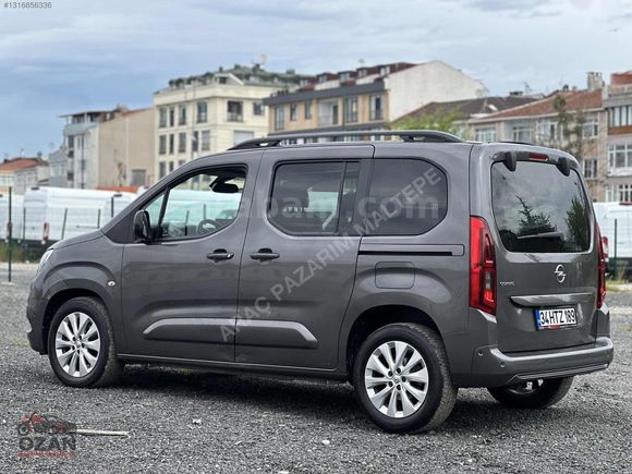 **CAM TAVAN** 2022 COMBO ULTİMATE 79.000 KM BOYASIZ FULL+FULL
