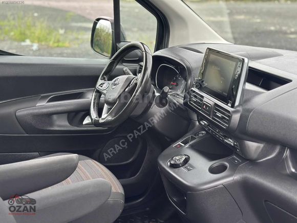 **CAM TAVAN** 2022 COMBO ULTİMATE 79.000 KM BOYASIZ FULL+FULL