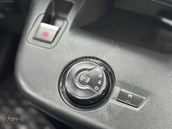 **CAM TAVAN** 2022 COMBO ULTİMATE 79.000 KM BOYASIZ FULL+FULL