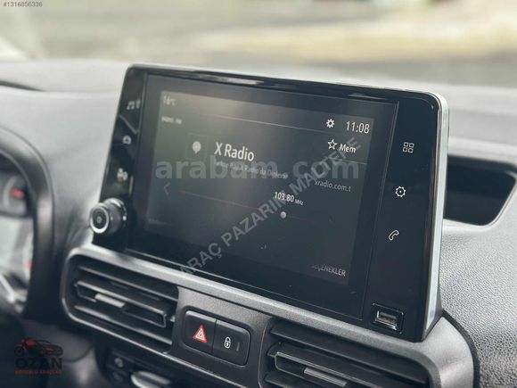 **CAM TAVAN** 2022 COMBO ULTİMATE 79.000 KM BOYASIZ FULL+FULL