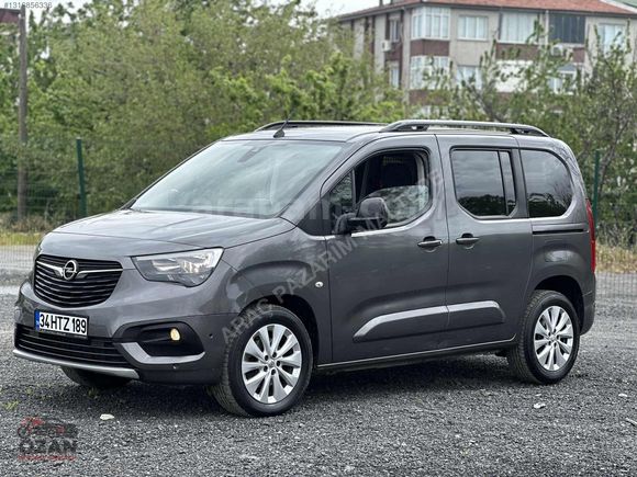 **CAM TAVAN** 2022 COMBO ULTİMATE 79.000 KM BOYASIZ FULL+FULL