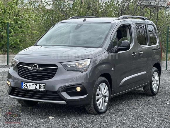 **CAM TAVAN** 2022 COMBO ULTİMATE 79.000 KM BOYASIZ FULL+FULL