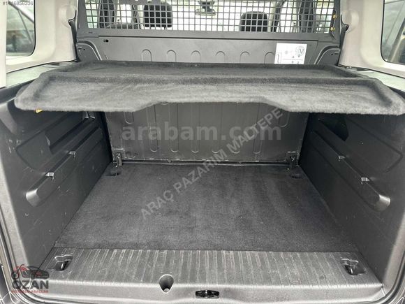 **CAM TAVAN** 2022 COMBO ULTİMATE 79.000 KM BOYASIZ FULL+FULL