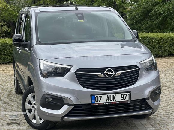 !CAM TAVAN!-COMBO LİFE-ELEGANCE-SADECE 22.000 KM'DE-OTOMATİK