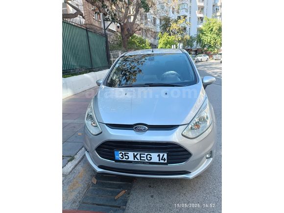 Sahibinden Temiz  Aile aracı Ford B-Max 1.5 TDCi Titanium 2012 Model - 2013 trafik çıkışlı.