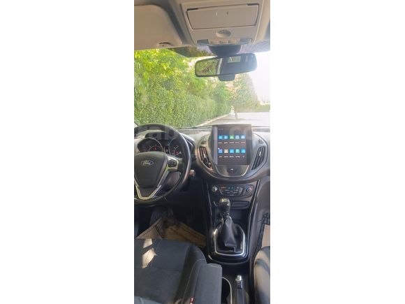 Sahibinden Temiz  Aile aracı Ford B-Max 1.5 TDCi Titanium 2012 Model - 2013 trafik çıkışlı.