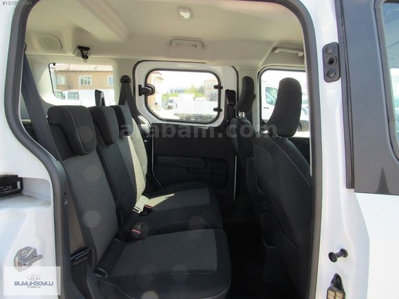 BÜYÜKSOYLU'DAN 2024 TOURNEO COURİER 1.5 ECOBLUE DELUXE 100 HP