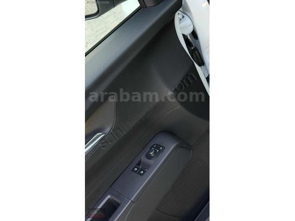 2025 COURİER 1.5 EcoBlue Deluxe 32.000 KM BOYASIZ-TRAMERSİZ %20