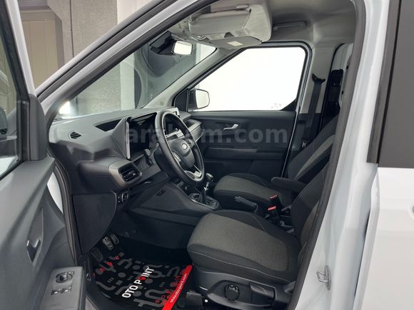 otomobil Ford Tourneo Courier Kombi 1.5 EcoBlue Deluxe