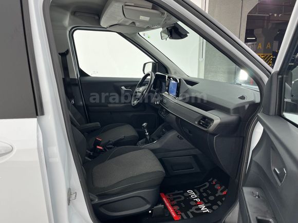 otomobil Ford Tourneo Courier Kombi 1.5 EcoBlue Deluxe