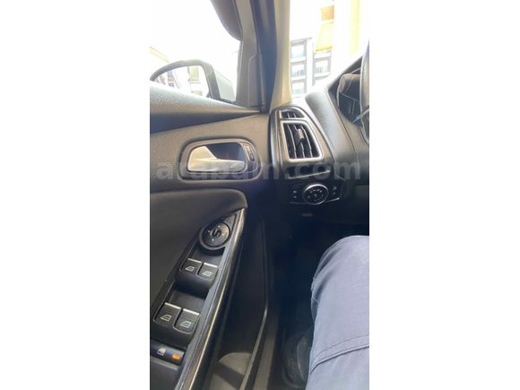 Sahibinden Ford Focus 1.6 TDCi Titanium 2015 Model 