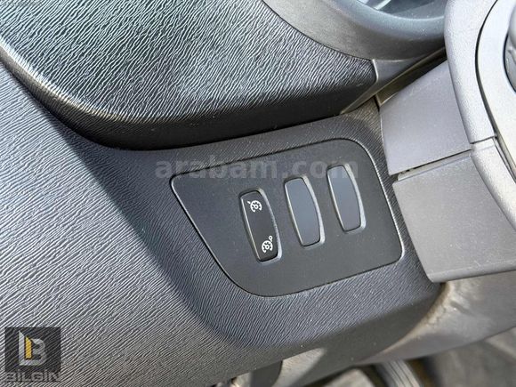 RENAULT KANGOO MULTİX 1.5dci 6 İLERİ 110hp PRİVİLEGE DEĞİŞENSİZ