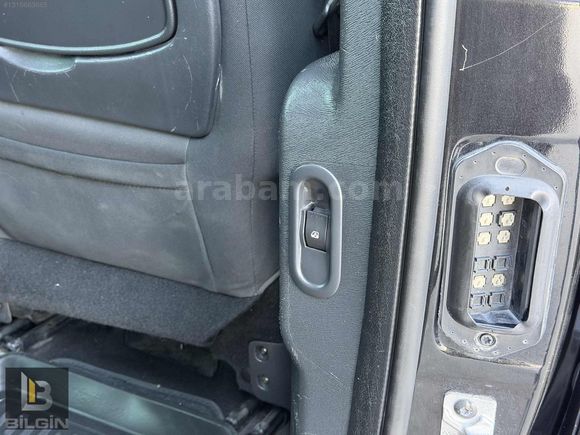 RENAULT KANGOO MULTİX 1.5dci 6 İLERİ 110hp PRİVİLEGE DEĞİŞENSİZ