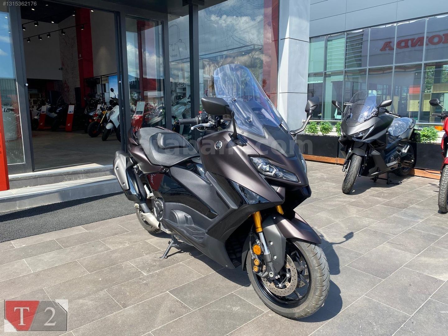 Galeriden Yamaha TMax 560 2024 Model Adana 6.001 km Mor - 40507032 Galeriden Yamaha TMax 560 2024 Model Adana 6.001 km Mor - 40507032
