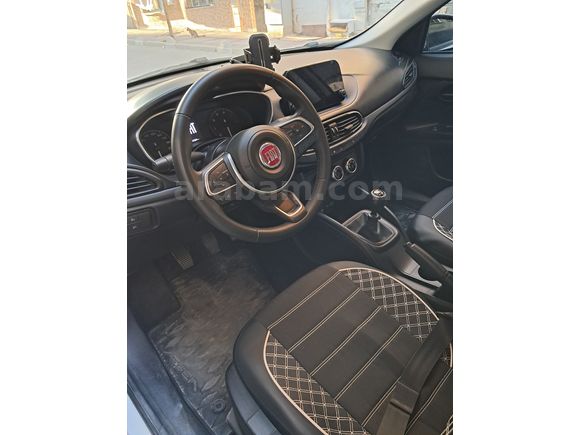 Sahibinden Fiat Egea 1.6 Multijet Easy Plus 2021 Model  araç da çeki demiri var karavan 