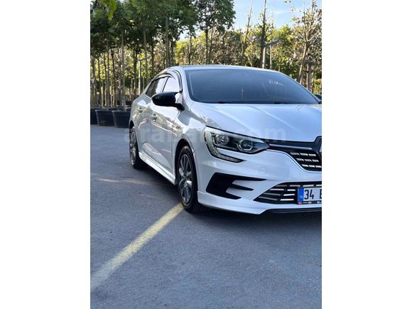 Sahibinden Renault Megane 1.3 TCe Joy 2021 Model 
