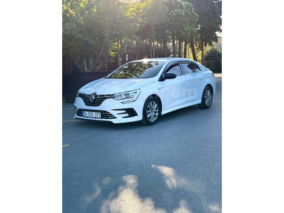 Sahibinden Renault Megane 1.3 TCe Joy 2021 Model 