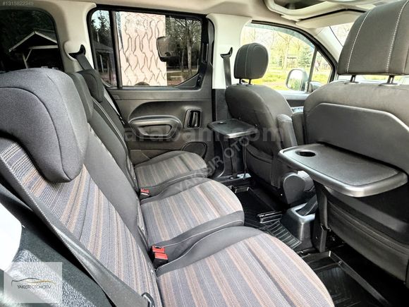 BOLU YAKIŞIR OTOMOTİV'''DEN OPEL COMBO 1.5 CDTİ ULTİMATE