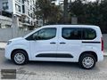 2025 - OPEL COMBO ESSENTIAL HATASIZ BOYASIZ DEĞİŞENSİZ- 4.000KM
