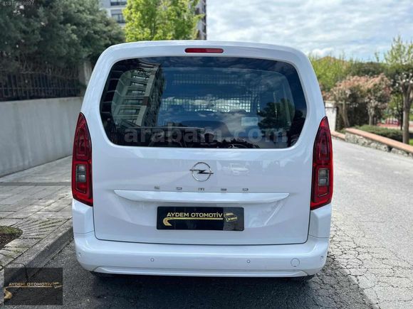 2025 - OPEL COMBO ESSENTIAL HATASIZ BOYASIZ DEĞİŞENSİZ- 4.000KM