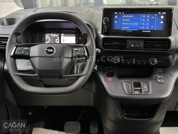 BOYASIZ+2025 MODEL+OPEL COMBO+1.5D ESSENTİAL+OTOMATİK+21.000 KM