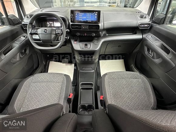 BOYASIZ+2025 MODEL+OPEL COMBO+1.5D ESSENTİAL+OTOMATİK+21.000 KM