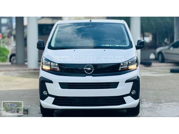 0 KM Vivaro 2,0 TD Cityvan Ultimate XL/FATURALI/FULL HAZIR ARAÇF