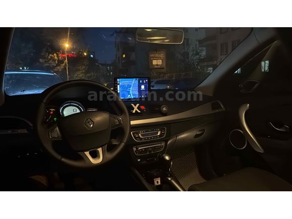 Fransız 6 vites dijital  ekran Megane 1.5 dCi Dynamique 2009 Model 