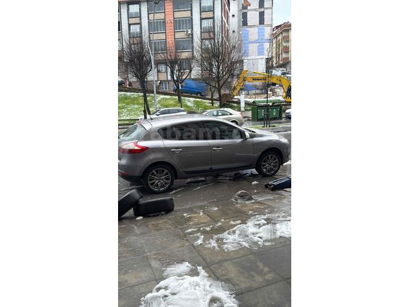 Fransız 6 vites dijital  ekran Megane 1.5 dCi Dynamique 2009 Model 