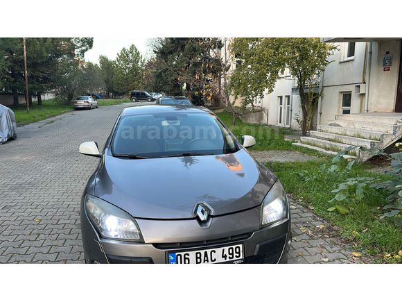 Fransız 6 vites dijital  ekran Megane 1.5 dCi Dynamique 2009 Model 