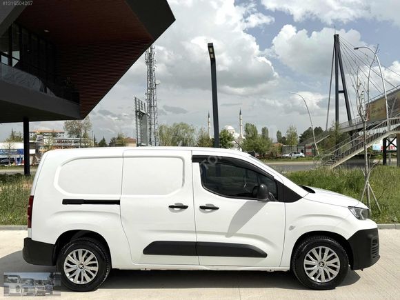 HATASIZ BOYASIZ 2022 MODEL PEUGEOT PARTNER 1.5 BLUEHDİ COMFORT